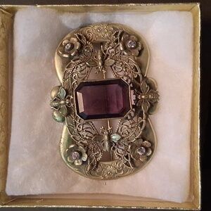 💜💛Victorian  Gold Brooch with Purple Amethyst